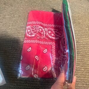 NWT Set Of 16 Bandanas Multicolored